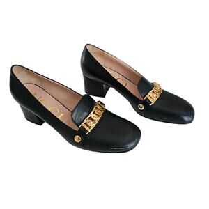 Gucci Sylvie Block Heel Pump Size 39.5 US 9.5 Black Leather Gold Chain Loafer